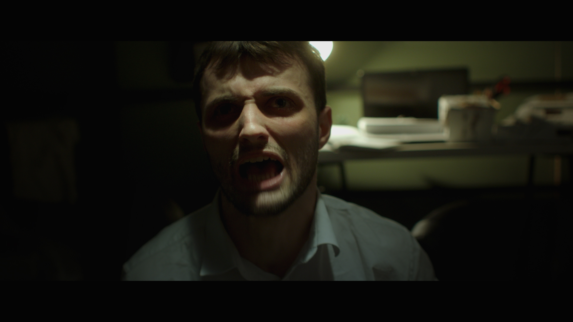 Murmures dans l'obscurité