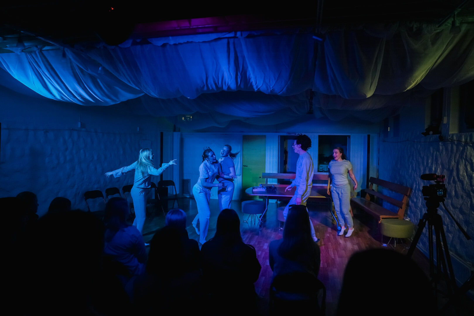 Once There Was a Madhouse