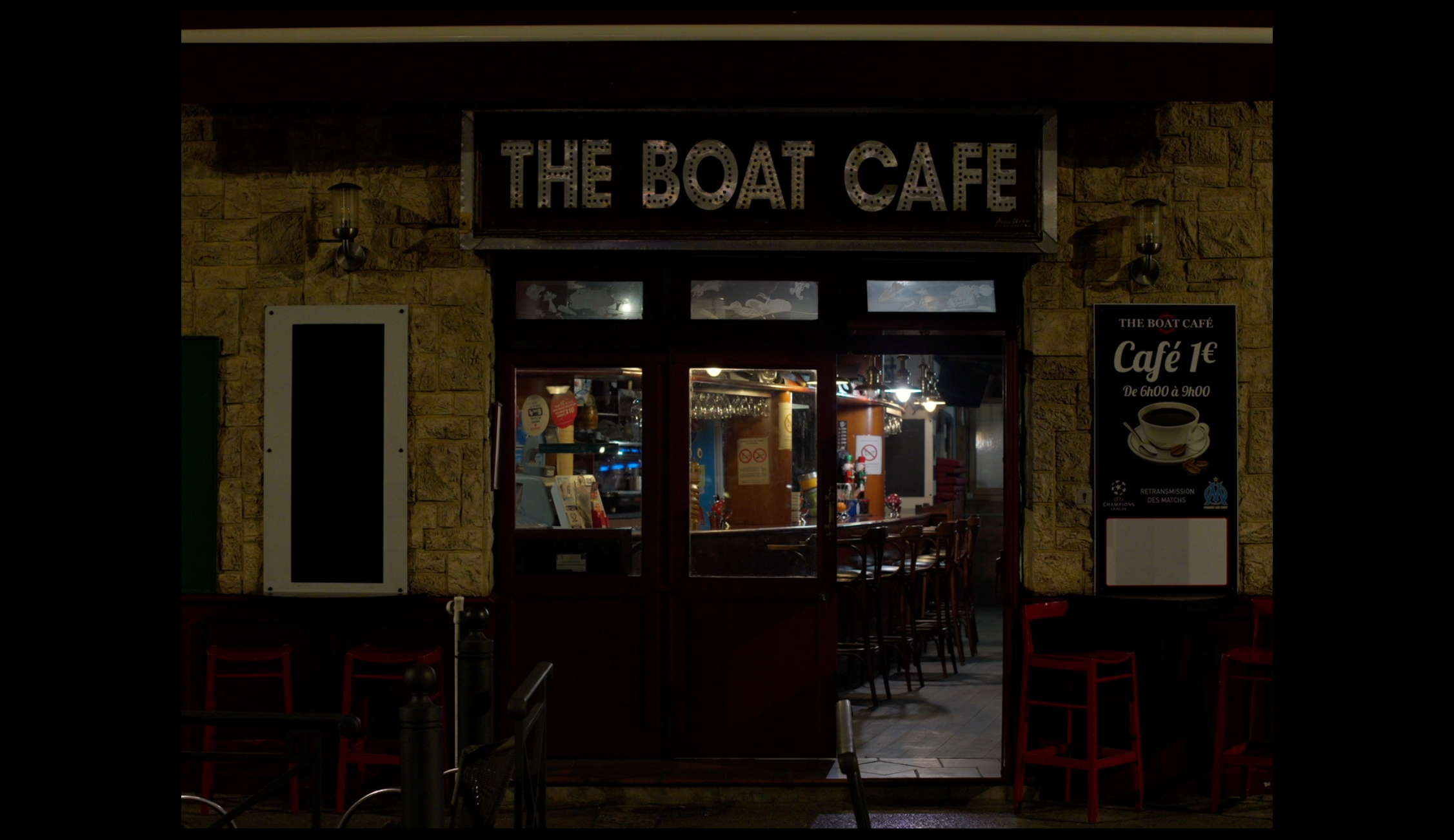 Au Boat Café