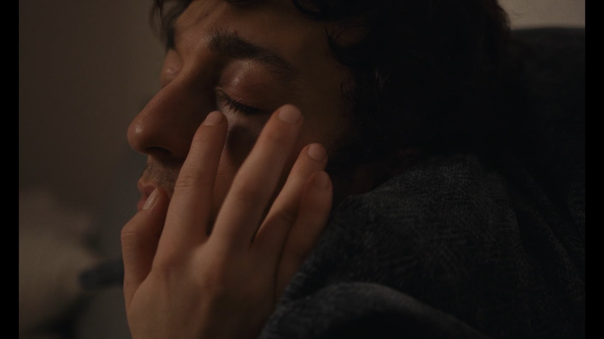 Blonde Haare, Blaues Auge