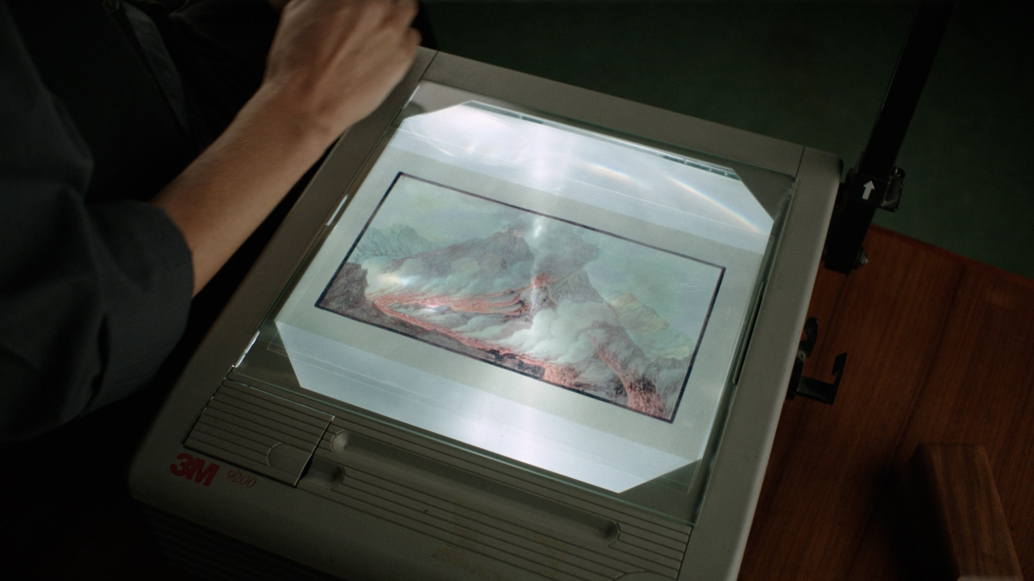 ambasciatore, la danzatrice e il vulcano